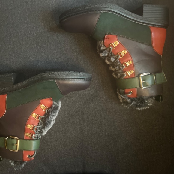 PATRIZIA COLOR BLOCK BOOT - Picture 3 of 3